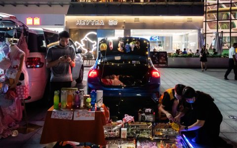 摆地摊没有经验卖什么比较好 新手摆地摊要注意这些方面