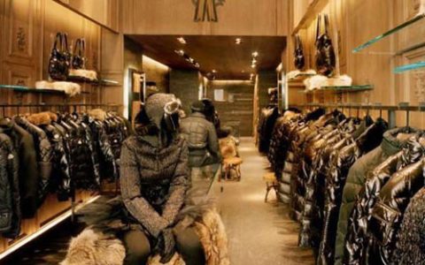 moncler是什么牌子羽绒服多少钱