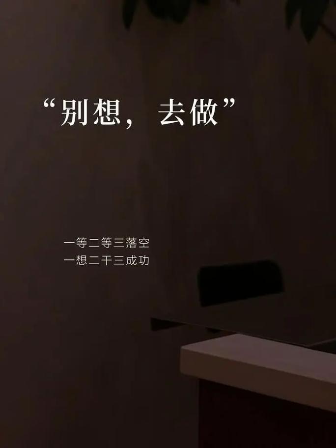 小荷花借款靠谱吗？借了才发现的坑，别等逾期才后悔！
